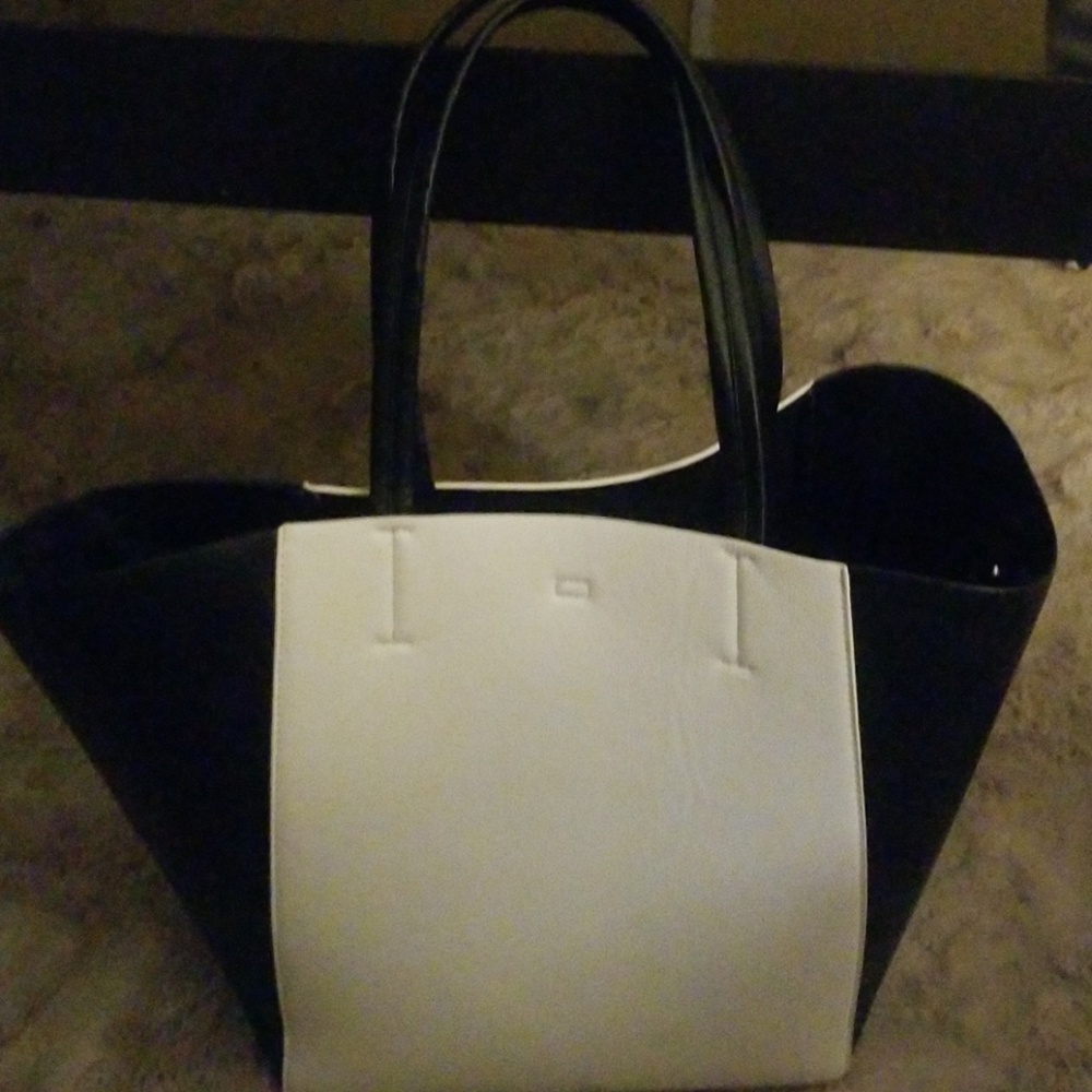 Like new travel bag